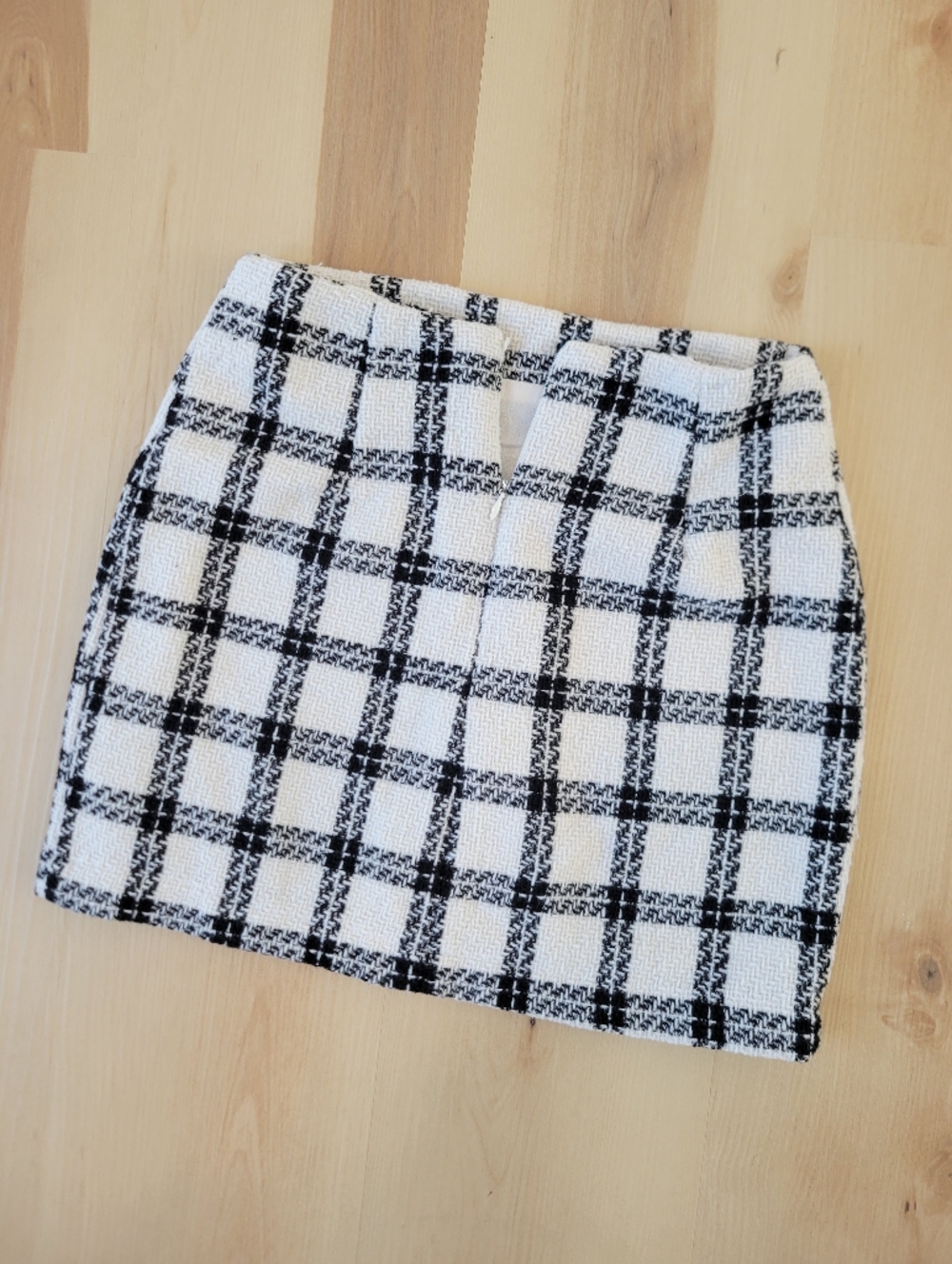 Altar’d State Aula Ivory Black Check Knit Skirt Women’s XS Plaid Preppy Tweed - Picture 5 of 7
